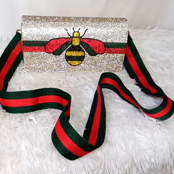 Bee Embellished Clutch Bag 🐝 - Picture 7 of 17